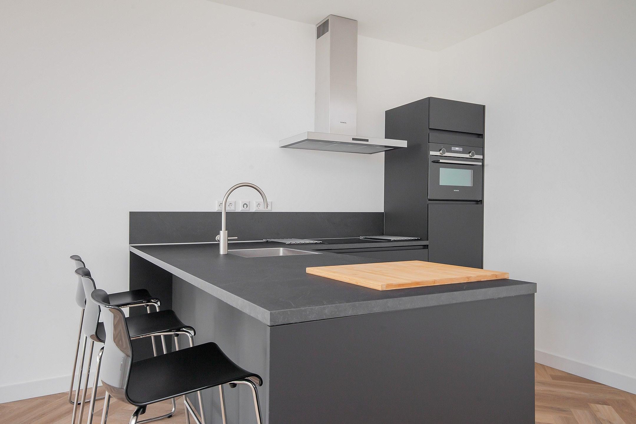 Appartement te huur: Mathenesserlaan 323F, Rotterdam