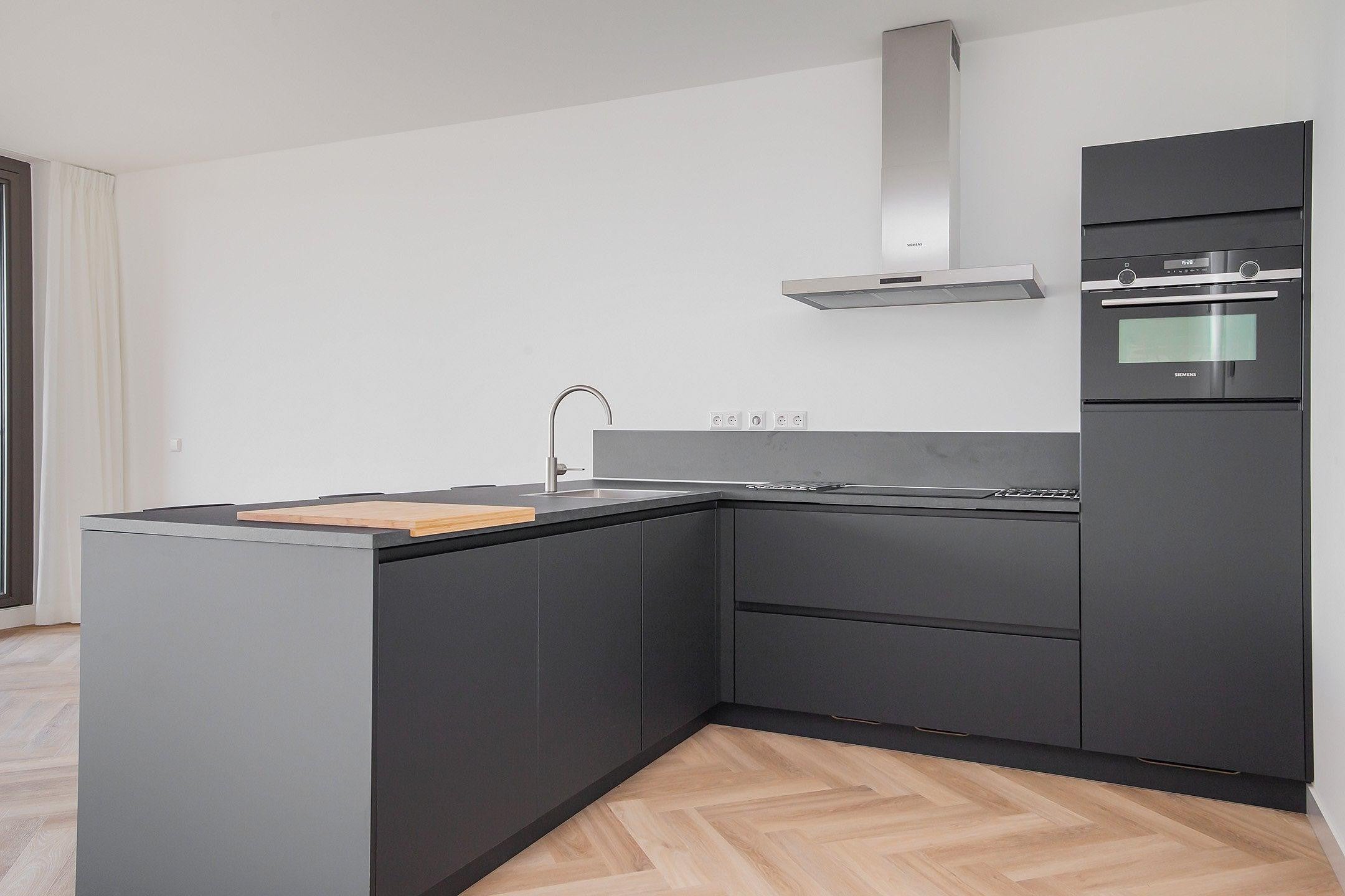 Appartement te huur: Mathenesserlaan 323F, Rotterdam